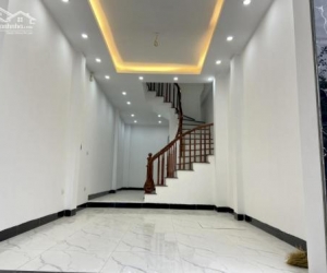 Bán nhà 4 tầng Lai Xá, Kim Chung diện tích 40 m2 mặt tiền 5 m giá chỉ