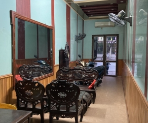 Cho thuê nhà mặt phố 2 tầng (50m2/ 1 sàn) ở 396 Hà Huy Tập, Yên