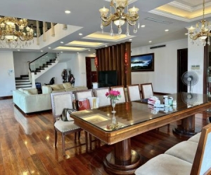 ????Siêu Penthouse Tú Mỡ, Cầu Giấy 401m2, Nội thất VIP, Bể bơi riêng,