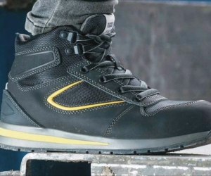 So sánh giày bảo hộ đế PU và đế cao su