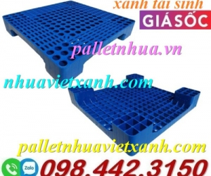 Pallet nhựa kê hàng 600x600x100mm màu xanh