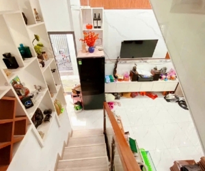 Bán nhà XVNT gần Q1 - 71m2 - 7PN - Cho thuê 25 tr tháng - 30m ra