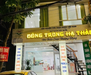 Chính chủ cần bán nhanh Căn Nhà 2 Tầng Mặt Đường Châu Phong – Việt...