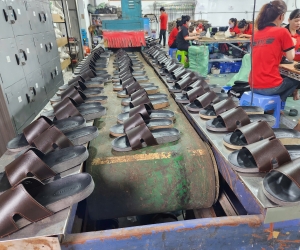 Em lên lô ví xuất khẩu cho khách nhé