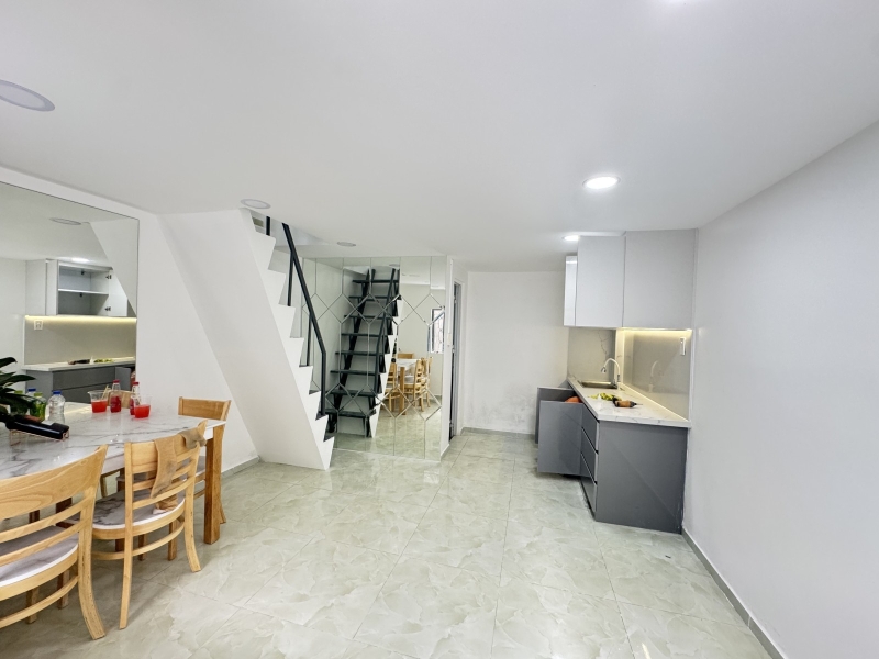 Nhà nhỏ Linh Xuân Thủ Đức giá 1.8 tỷ, hẻm xe hơi, sổ riêng