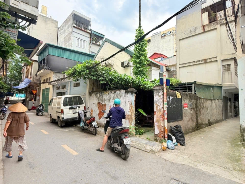 CHO THUÊ NHÀ MÁI BẰNG – RỘNG RÃI, TIỆN Ở VÀ KINH DOANH TẠI NGÕ 273