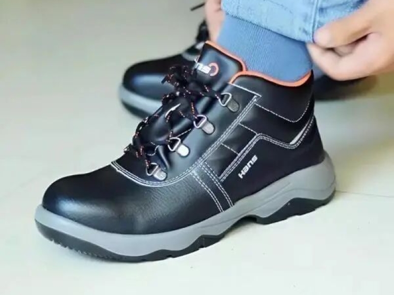 Hướng dẫn chọn giày bảo hộ theo ngành nghề