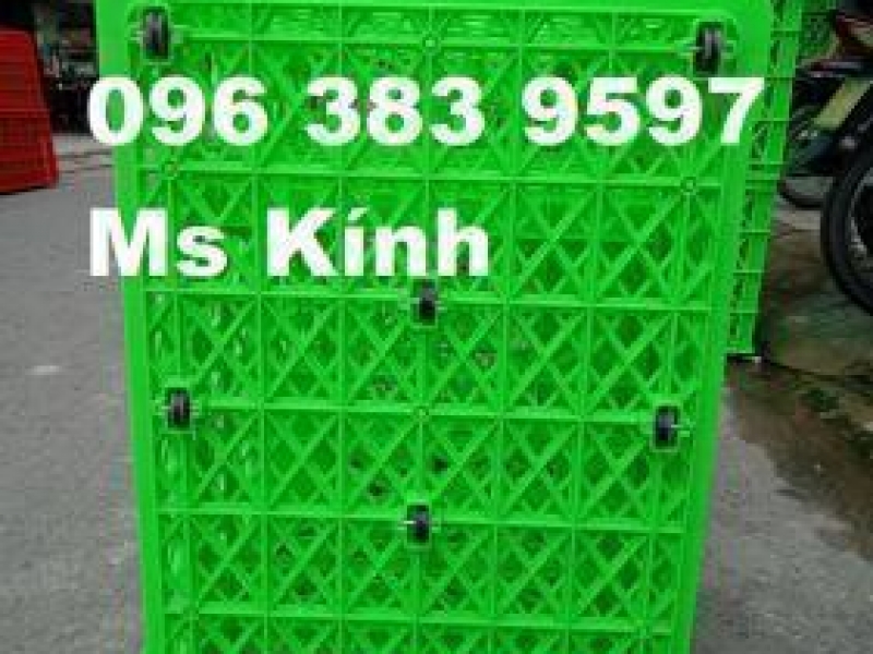 Sóng nhựa hở 8 bánh xe đựng hàng may mặc bền giá rẻ toàn quốc 