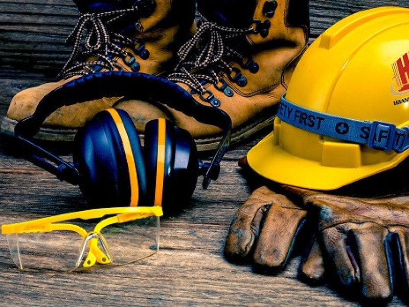 Tầm quan trọng của găng tay bảo hộ lao động