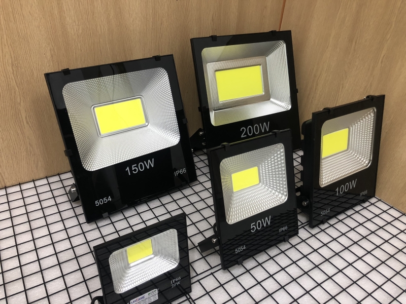 Đèn pha led - Thương hiệu LedSáng