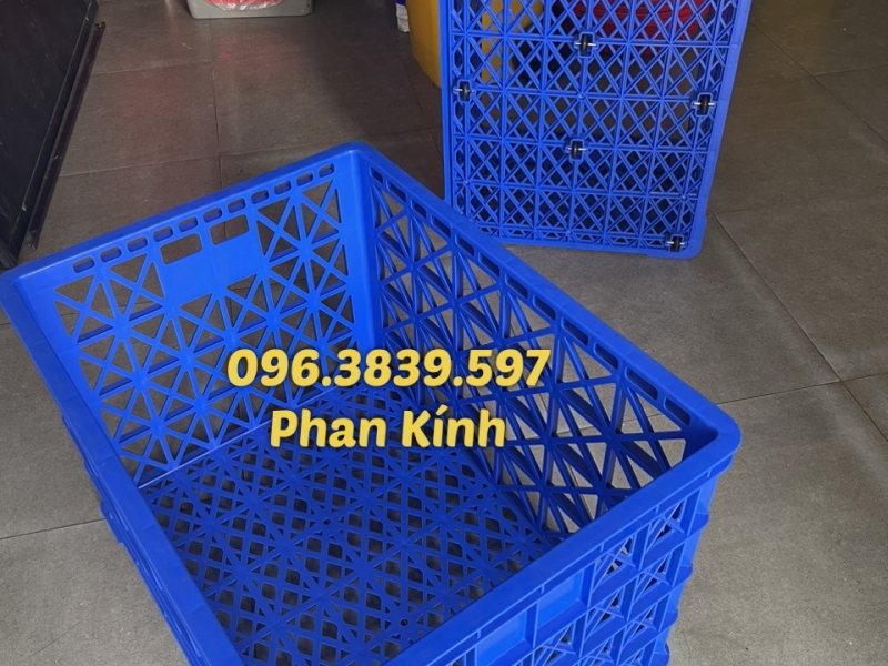 sóng hở 8 bánh xe, sọt nhựa đựng hàng may mặc