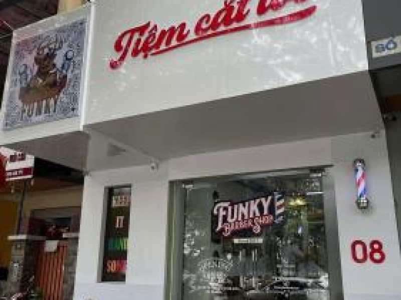 TÌM ĐỒNG ĐỘI TỚI VỚI FUNKY BARBER SHOP Ở TP VINH NGHỆ AN