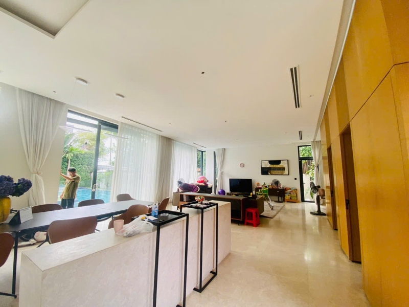 bán nhà mt Nguyễn ư dĩ, p. Thảo điền , Q2 , tp.Thủ đức . Giá  : 220