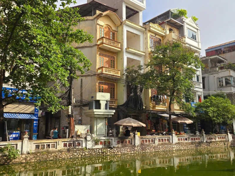 Cầu Giấy vip... view hồ kinh doanh nhỉnh 10ty 35m x5 tầng.