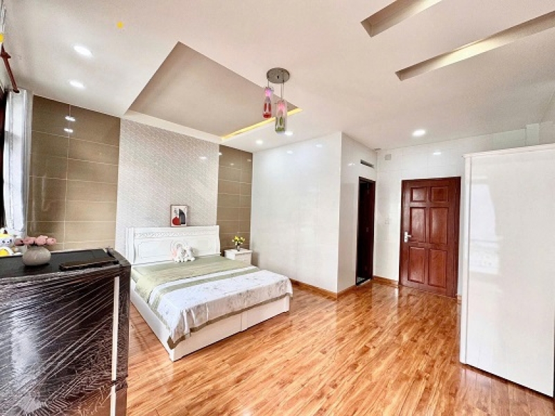 Pass Studio Ban Công Full Nội Thất 35m² – Gần Công Viên Làng Hoa,