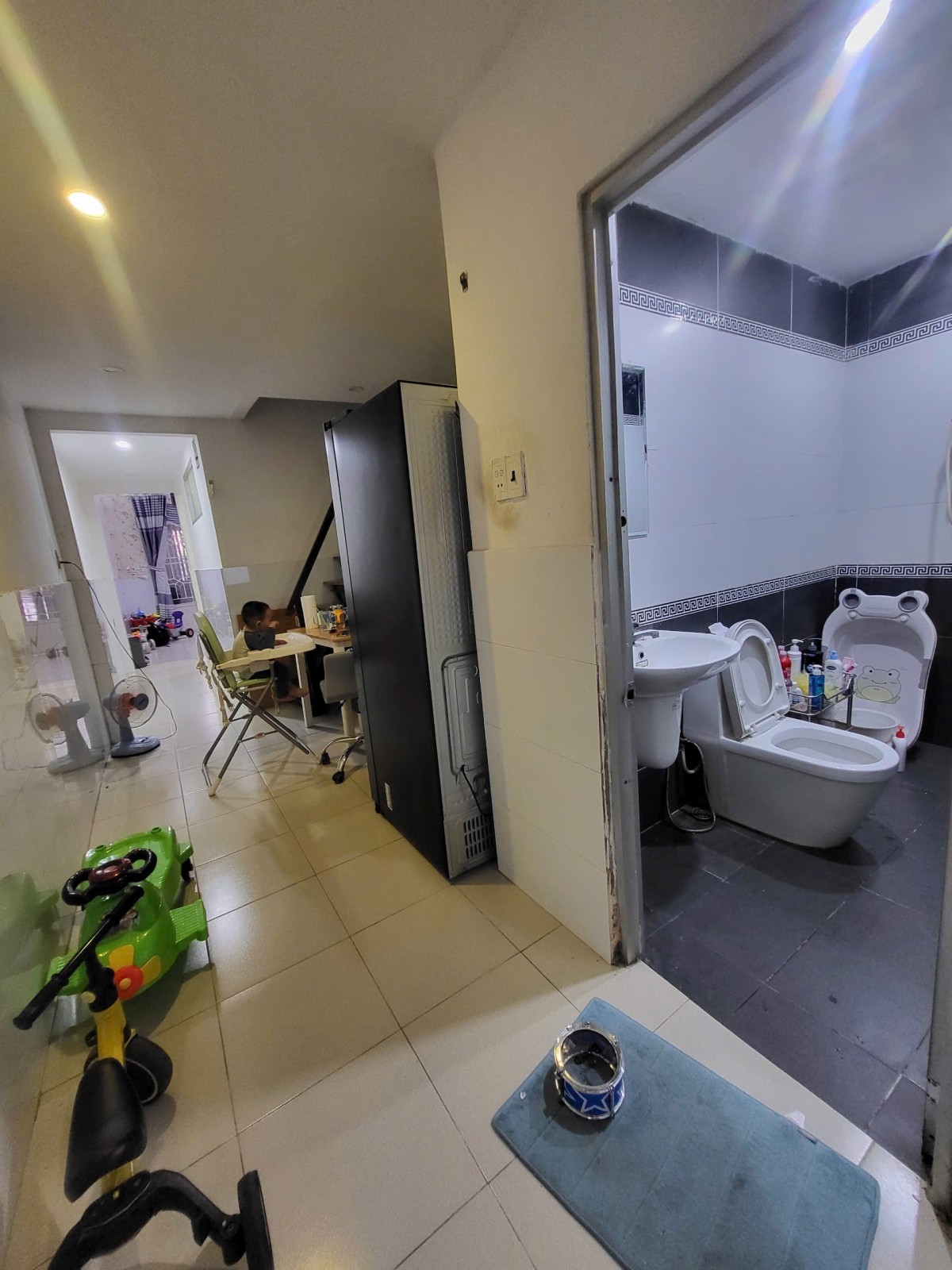 Nhà 2 tầng Hiệp Bình Chánh Thủ Đức, ngang 5m, giá 4.35 tỷ còn