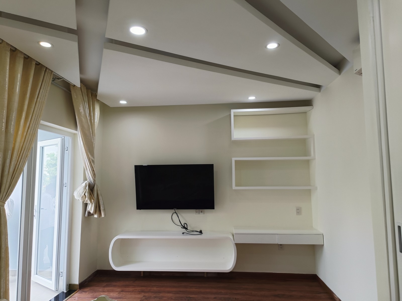 Bán Gấp Lô Đất Mặt Tiền Nguyễn Duy Trinh – Phú Hữu, TP. Thủ Đức (Q9