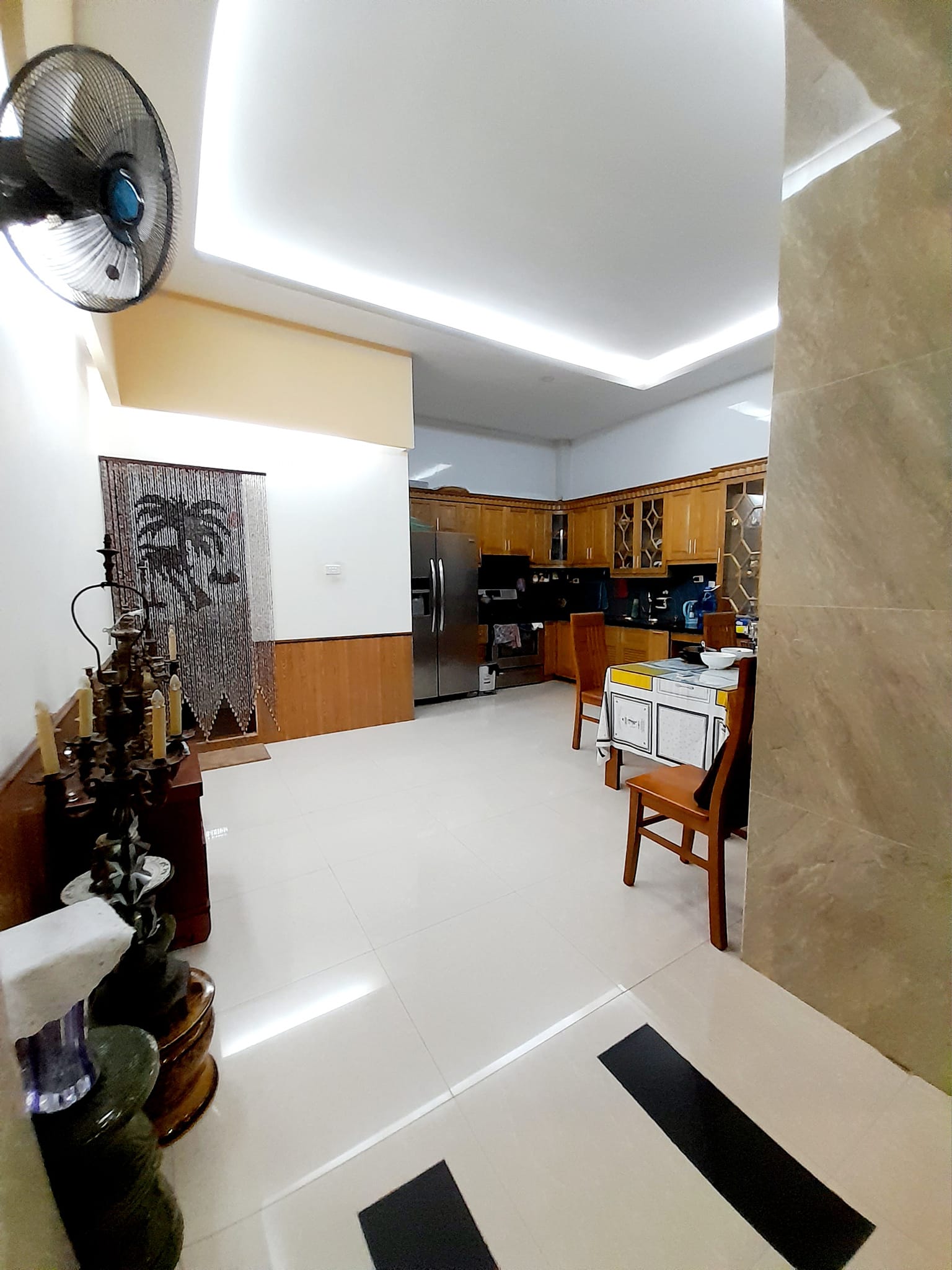 Bán nhà Thanh Xuân, dt70m2 mặt tiền rộng, gần oto ngõ thông, 2