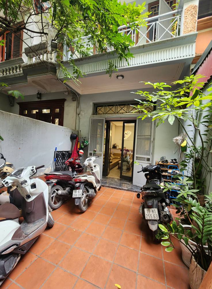Lộc trao tay! 26,66Tỷ có ngay nhà Lê Trọng Tấn - 83m - 3 ô tô tránh