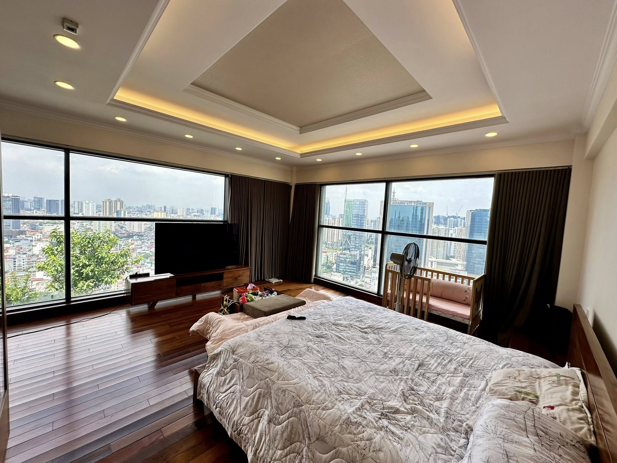 ????Siêu Penthouse Tú Mỡ, Cầu Giấy 401m2, Nội thất VIP, Bể bơi riêng,