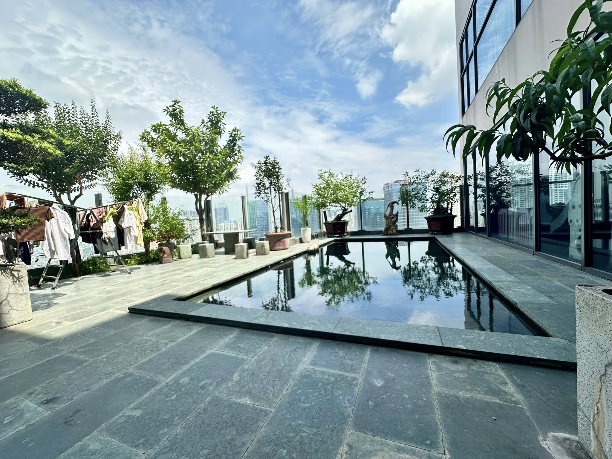 ????Siêu Penthouse Tú Mỡ, Cầu Giấy 401m2, Nội thất VIP, Bể bơi riêng,