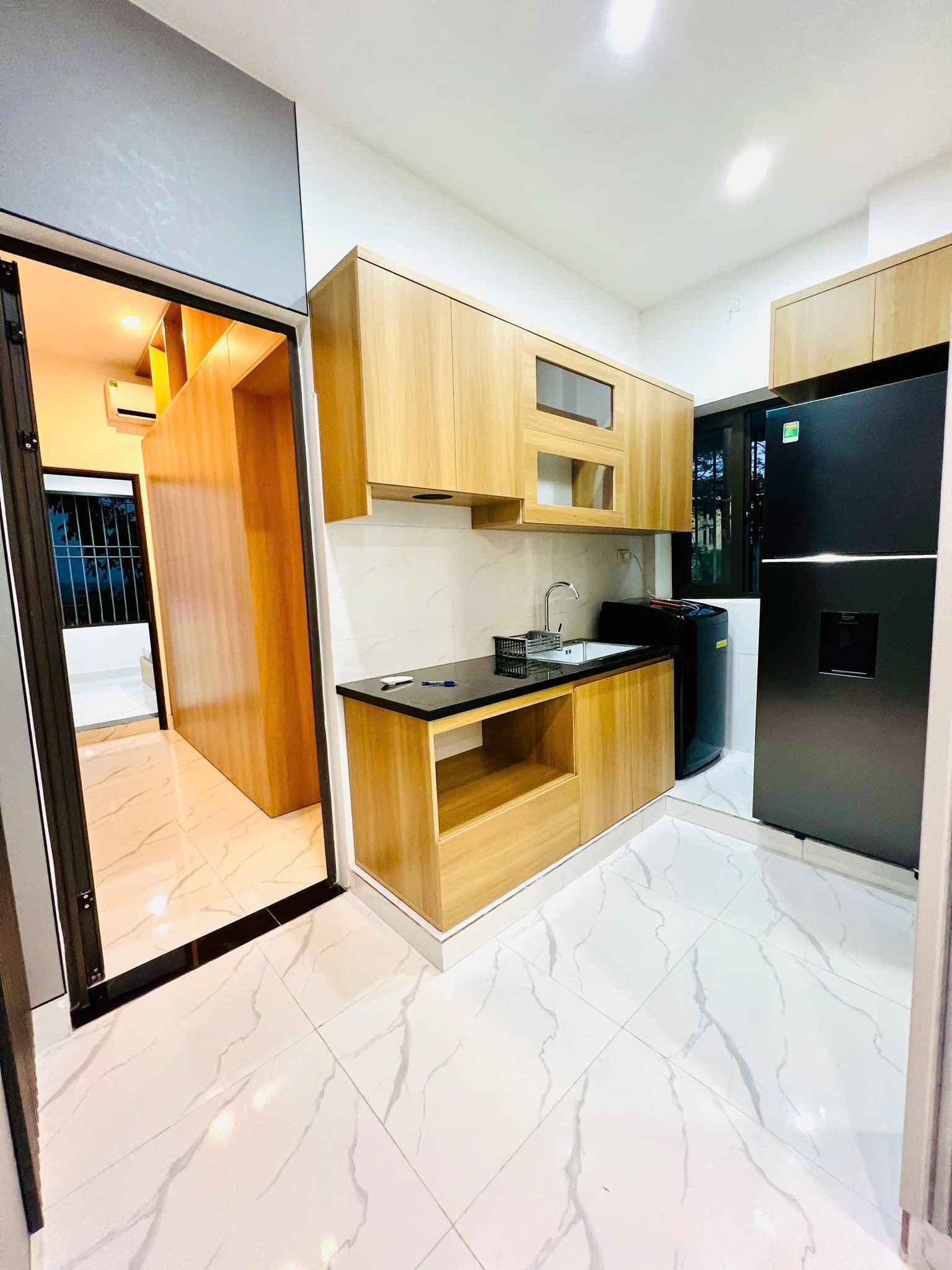 ????Tầng 2 TT Nguyễn Khánh Toàn 65m 2PN riêng, Nội thất đẹp, Ô tô