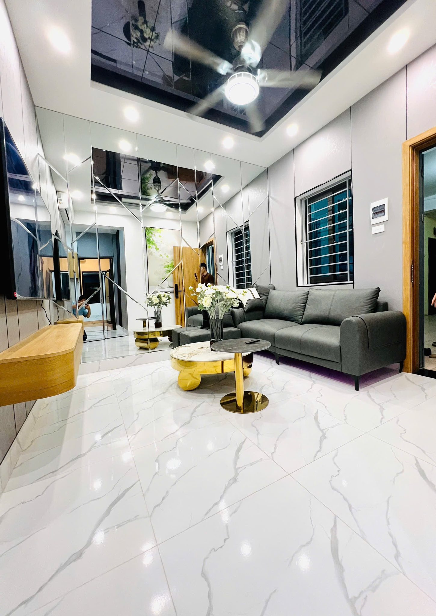 ????Tầng 2 TT Nguyễn Khánh Toàn 65m 2PN riêng, Nội thất đẹp, Ô tô