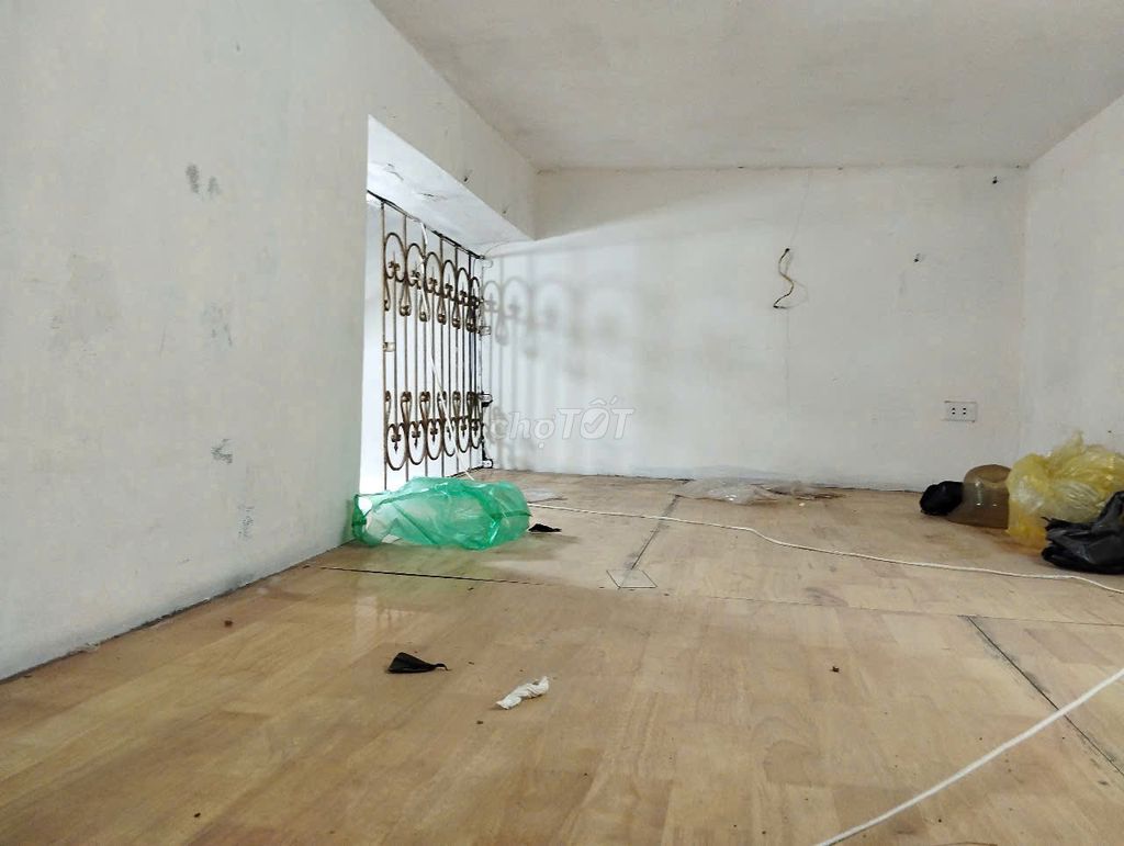 Chính chủ cho thuê nhà phố cổ số 9 Hàng Cót, gần chợ Đồng Xuân, gần