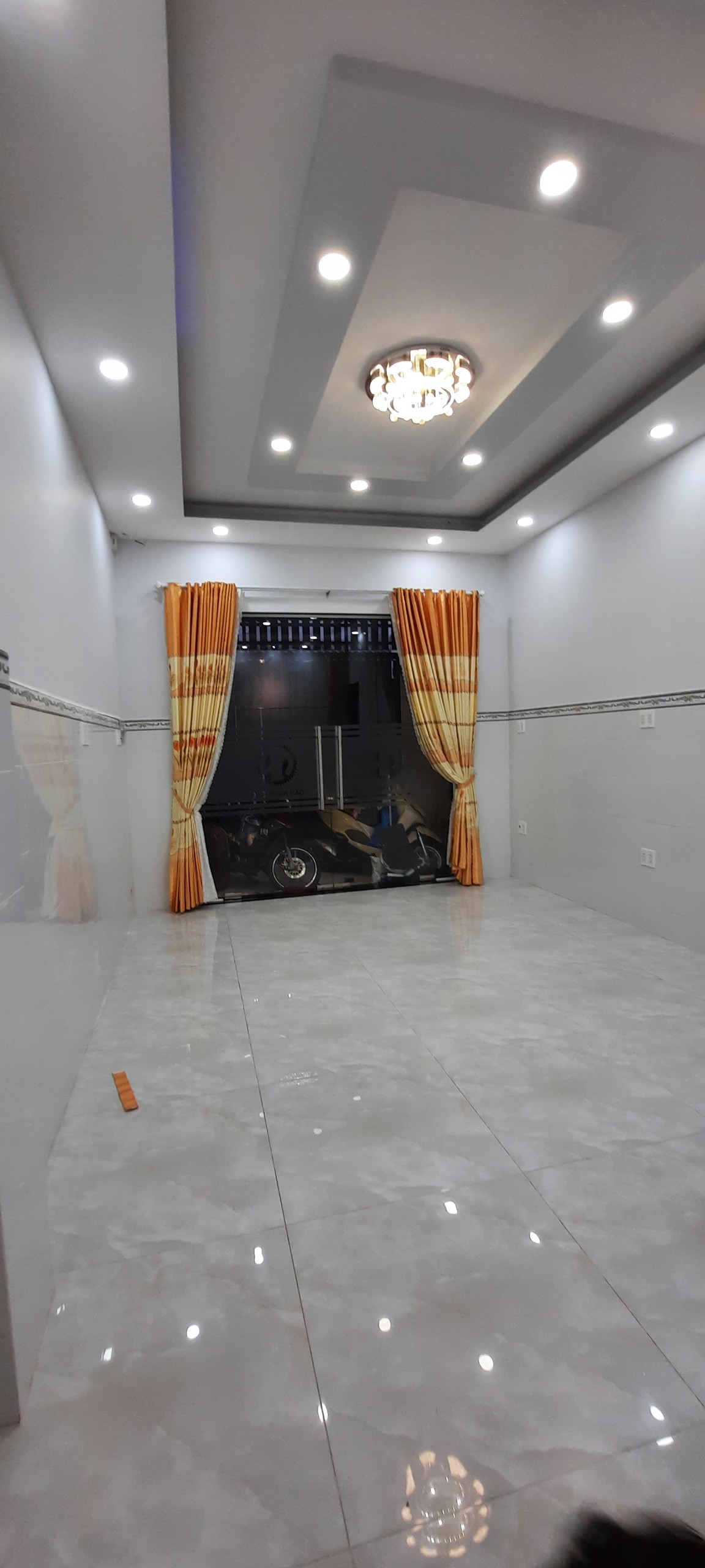 Bán gấp nhà trệt 2lầu đường 5 linh xuân thủ đức TPHCM ,Lh : 0909428959.