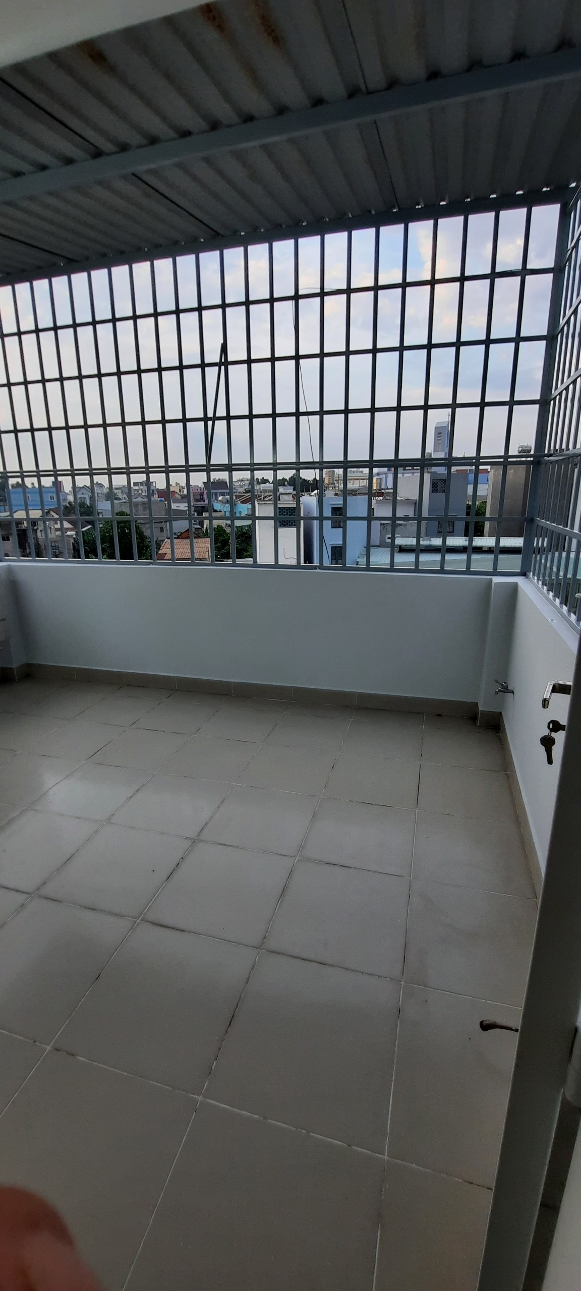 Bán gấp nhà trệt 2lầu đường 5 linh xuân thủ đức TPHCM ,Lh : 0909428959.