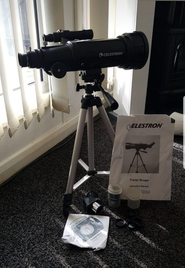 Kính thiên văn Celestron Travelscope 70F400