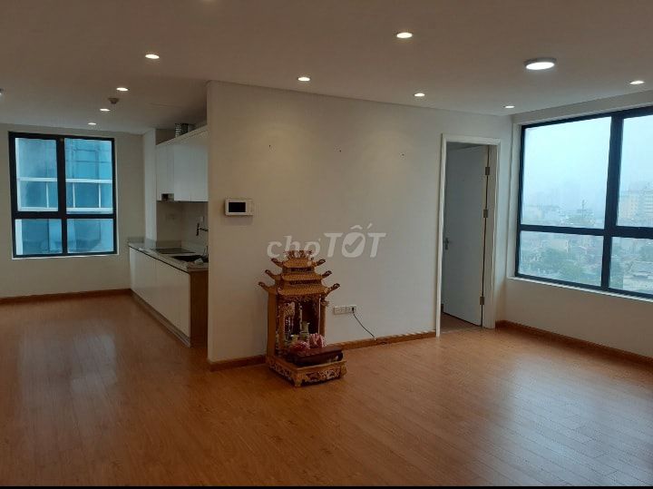 Căn hộ làm văn phòng đường Huỳnh Thúc Kháng, Hà Nội, dt 75m2, 2