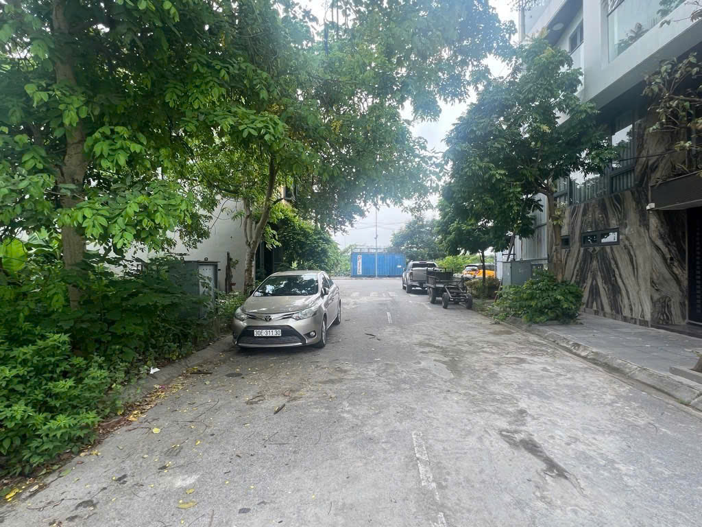 ????????PHÂN LÔ Ô TÔ  TRÁNH - Ô TÔ CHẠY VÒNG QUANH - VỈA HÈ-HƠN 5