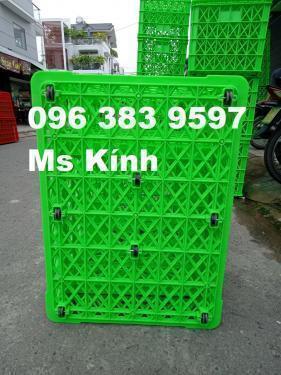 Sóng nhựa hở 8 bánh xe đựng hàng may mặc bền giá rẻ toàn quốc 