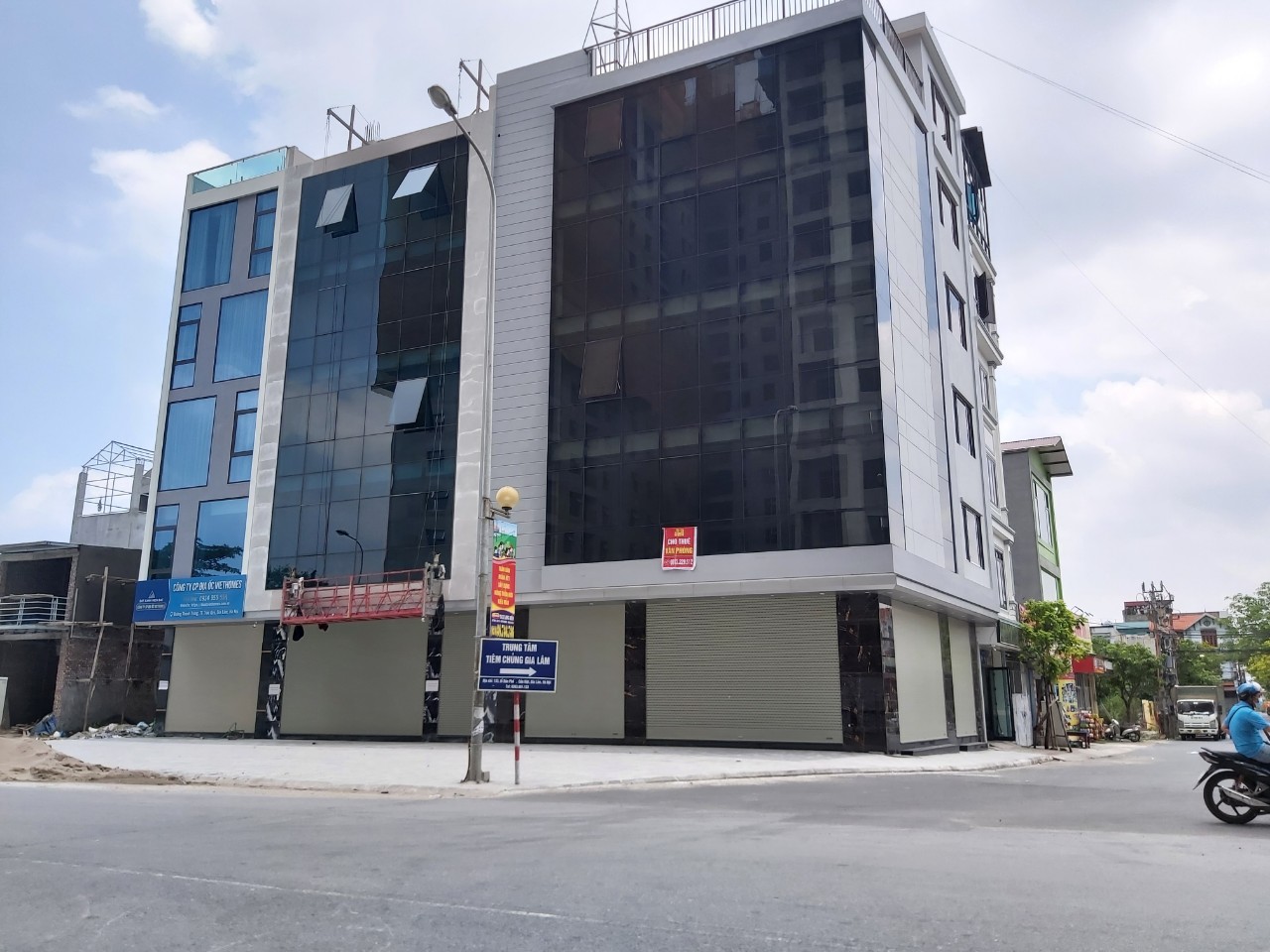 Bán nhà 730m2 mặt phố Hồng Tiến - Long Biên - Hà Nội. Mặt tiền rộng