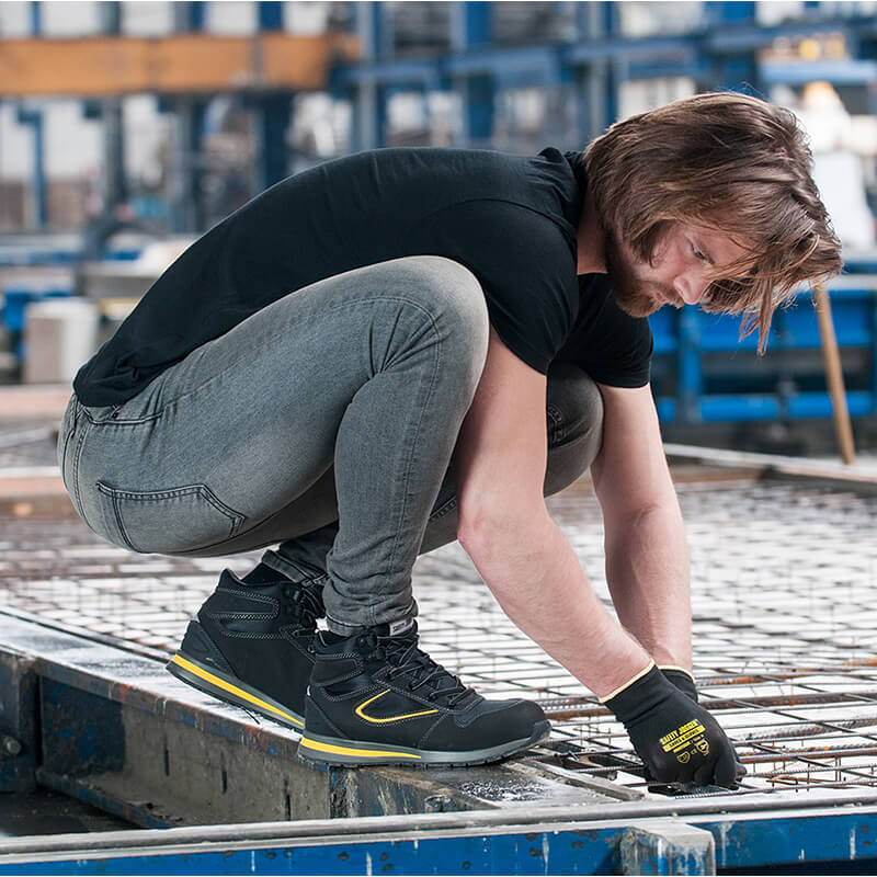 Chọn mua giày bảo hộ tại Sơn La chuẩn chuyên gia