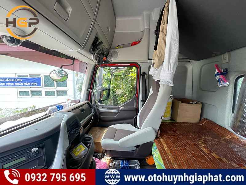 Bán rẻ xe đầu kéo ChengLong H7 đời 2022 lướt