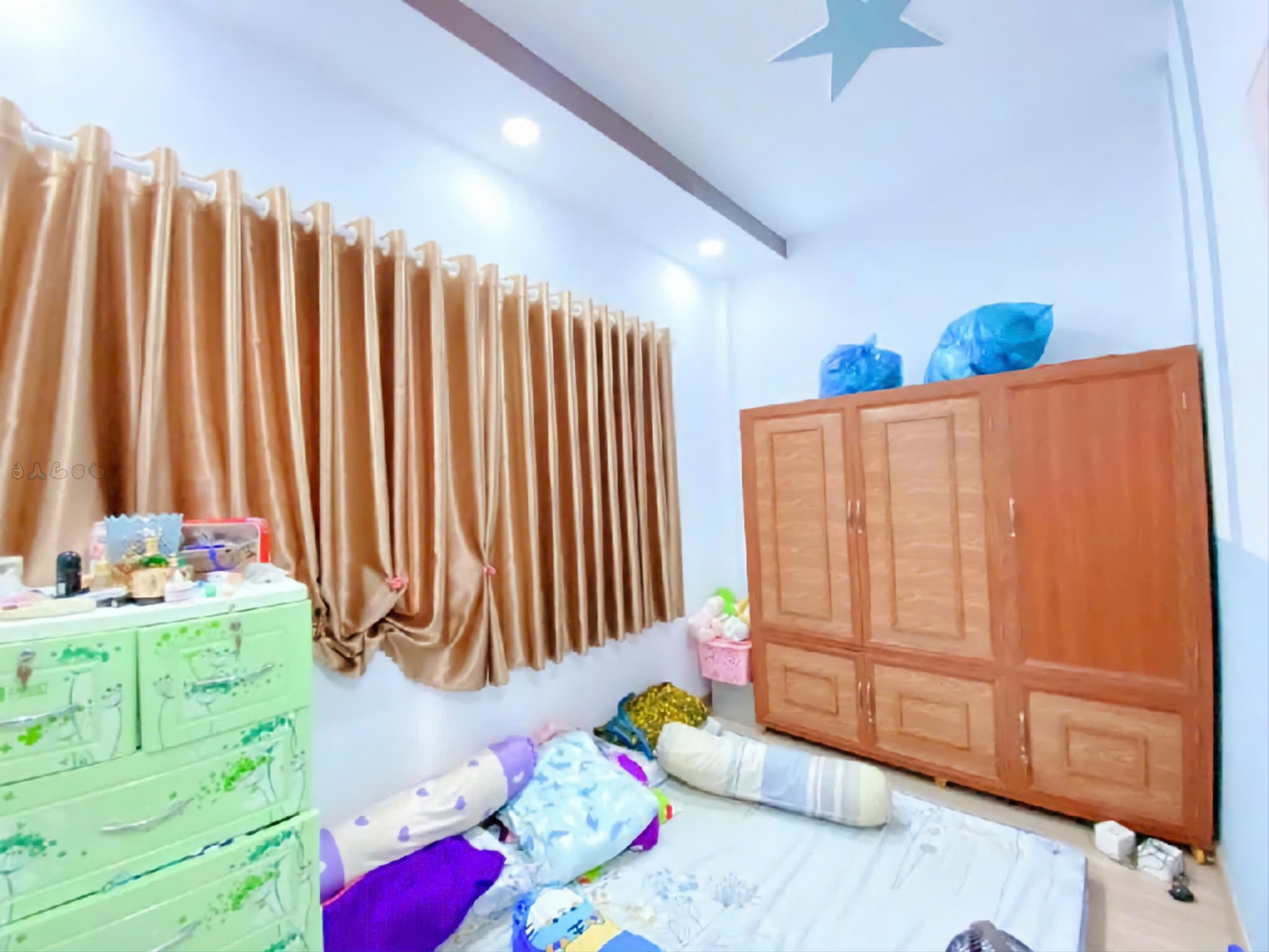Bán nhà XVNT gần Q1 - 71m2 - 7PN - Cho thuê 25 tr tháng - 30m ra