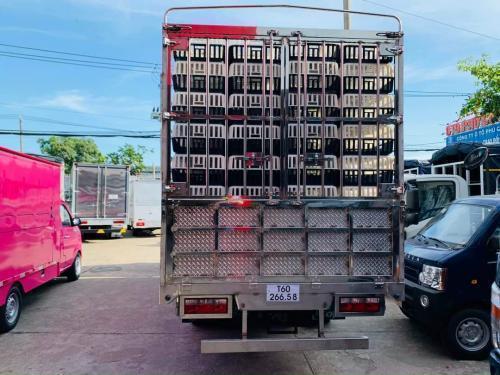 xe tải 3t5 thùng 5m2 chở gia cầm bảo hành 5 năm bán trả góp