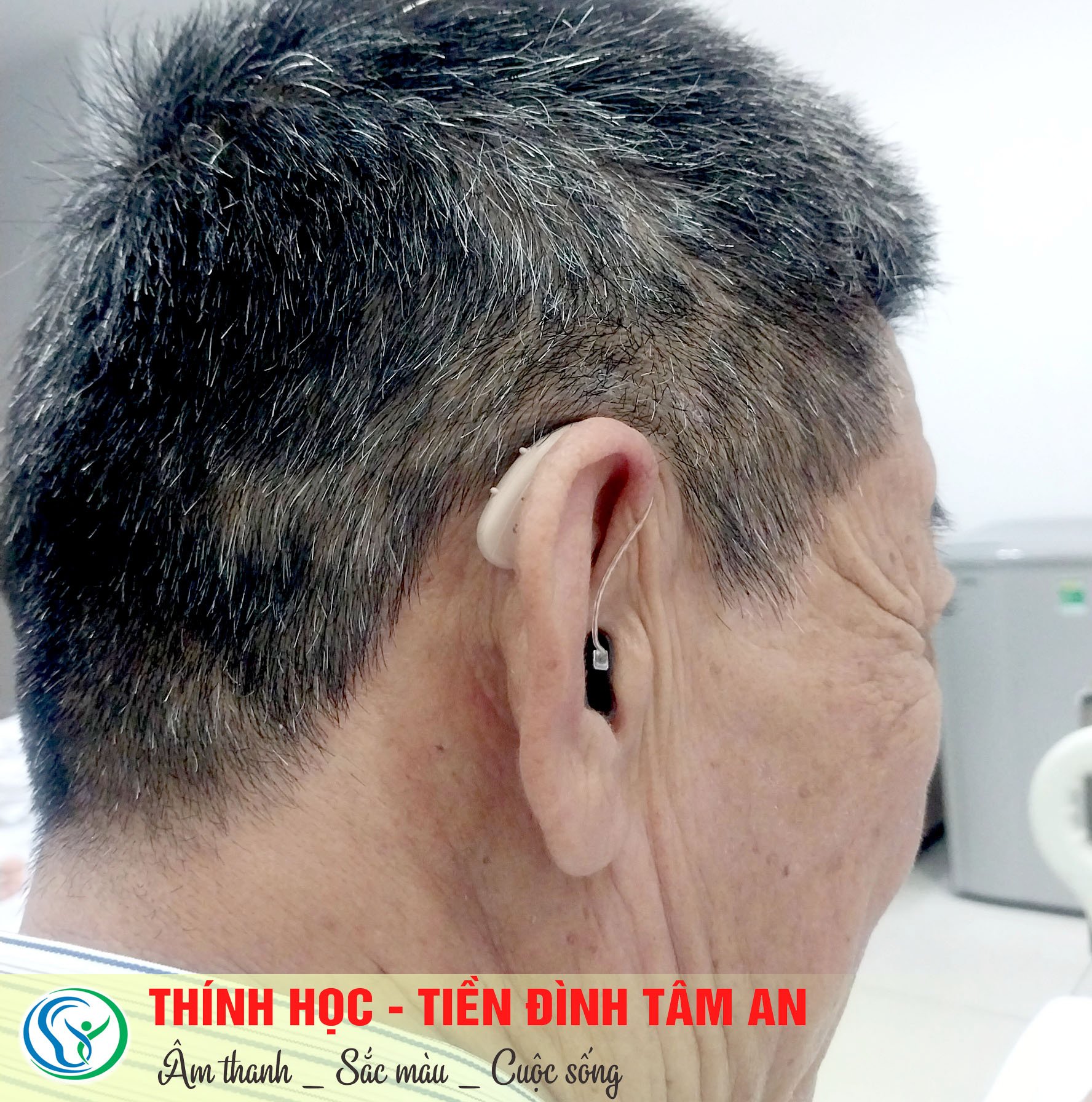 Máy trợ thính cho người già