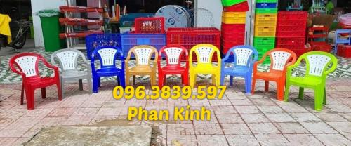 Ghế dựa đại vita, ghế nhựa có dựa lưng giá rẻ - 096 3839 597 Ms Kính