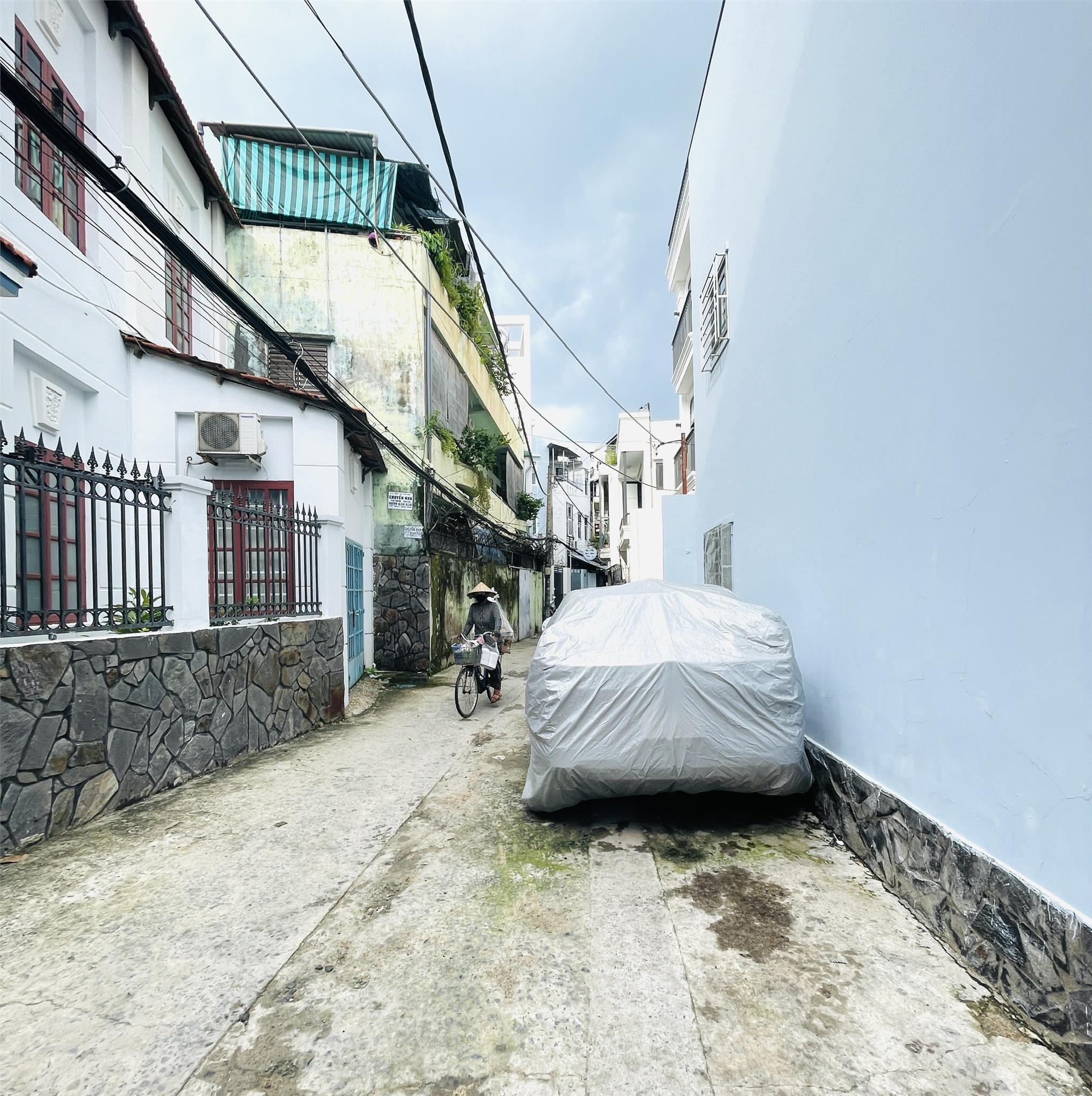 Nhà 2 tầng HXH Nguyễn Thượng Hiền, P.5, 83 m2,dân trí cao , không