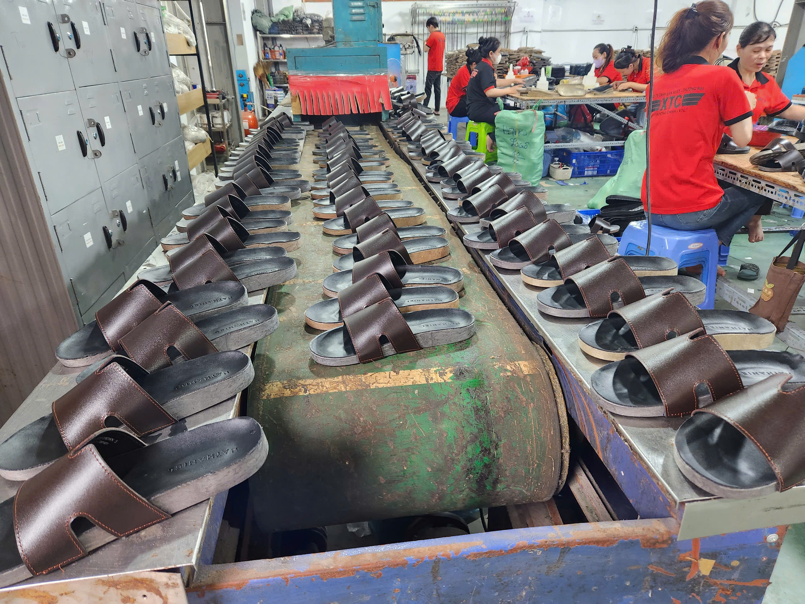 Em lên lô ví xuất khẩu cho khách nhé