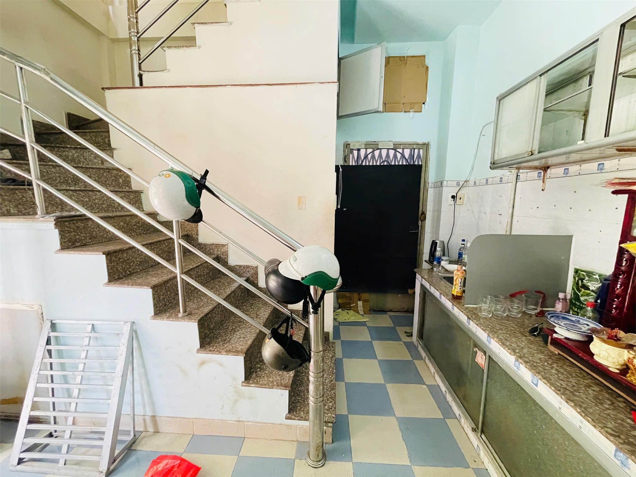 BÁN NHÀ 2 TẦNG 3 PHÒNG NGỦ, 3 WC - HXH NGUYỄN ĐÌNH CHÍNH, P.15, PHÚ