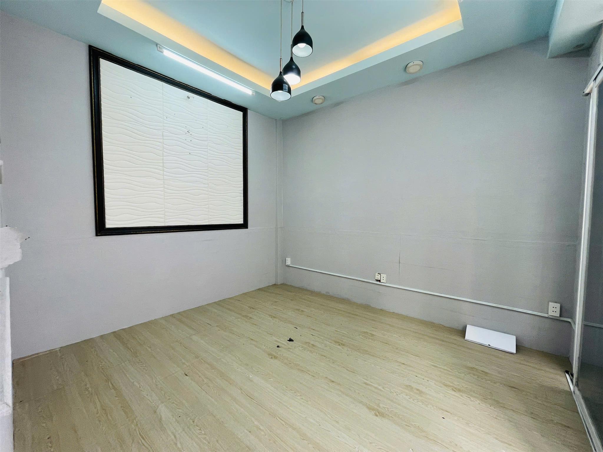 BÁN NHÀ 2 TẦNG 3 PHÒNG NGỦ, 3 WC - HXH NGUYỄN ĐÌNH CHÍNH, P.15, PHÚ