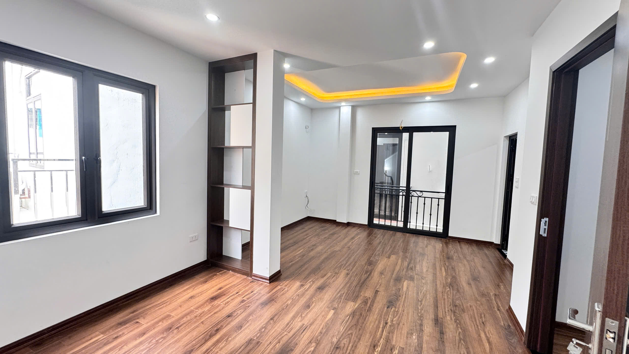 Bán nhà 5 tầng Yên Vĩnh,Kim Chung, Hoài Đức xây mới, 32m, ô tô đỗ