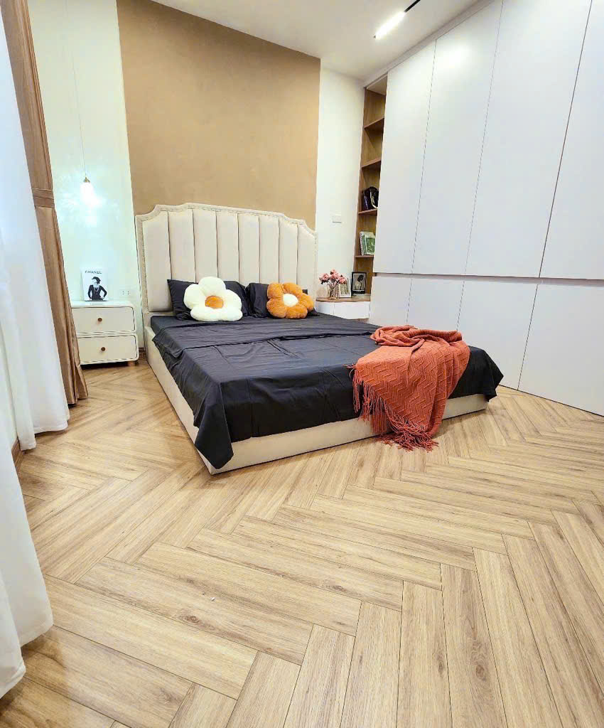 Bán Nhà Bạch Mai 38m 5 Tầng 5 Phòng Giá 7.78 Tỷ Sổ Đỏ Full Nội Thất