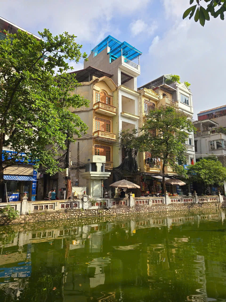 Cầu Giấy vip... view hồ kinh doanh nhỉnh 10ty 35m x5 tầng.