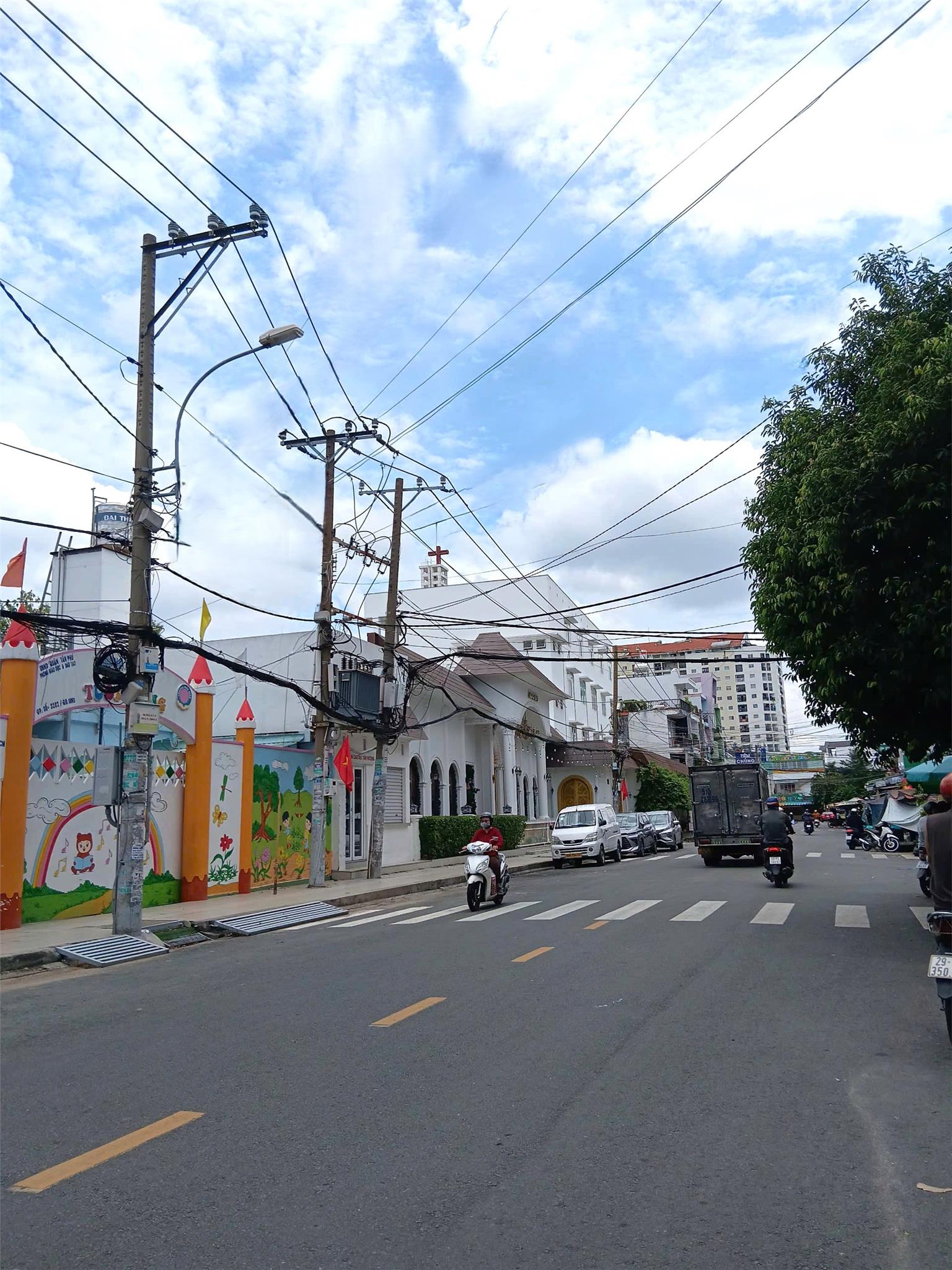 BÁN NHÀ TRUNG TÂM, TÂN PHÚ - 63M2, SỔ HỒNG RIÊNG - GIÁ CHỈ 4.7 TỶ -