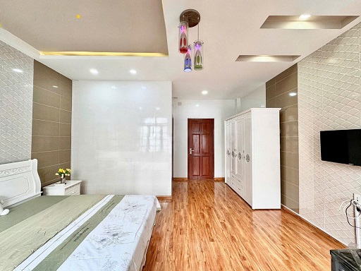 Pass Studio Ban Công Full Nội Thất 35m² – Gần Công Viên Làng Hoa,